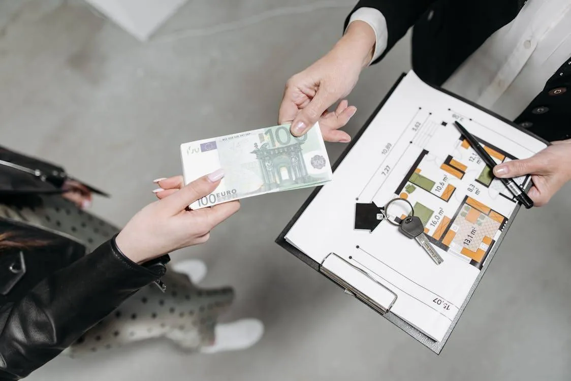 Compraventa de vivienda en febrero 2026: menos operaciones, precios en máximos históricos