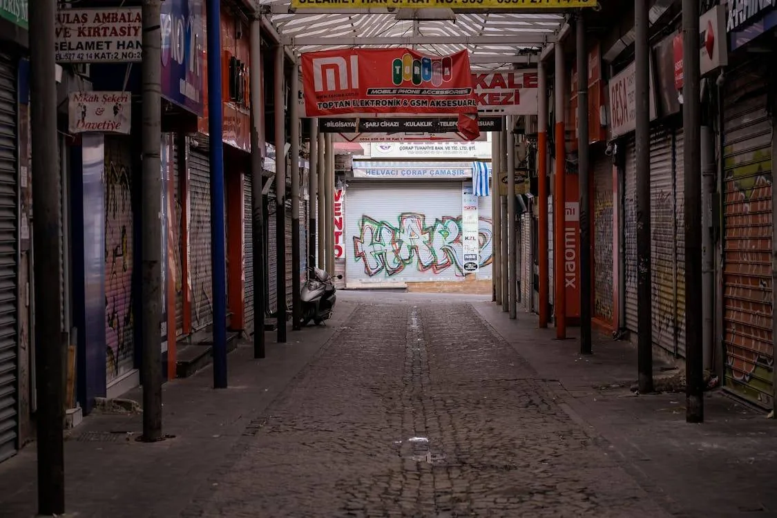 Reconversión de locales en viviendas Madrid 2026: el plan de Móstoles y la rehabilitación de Lucero, dos señales que apuntan en la misma dirección