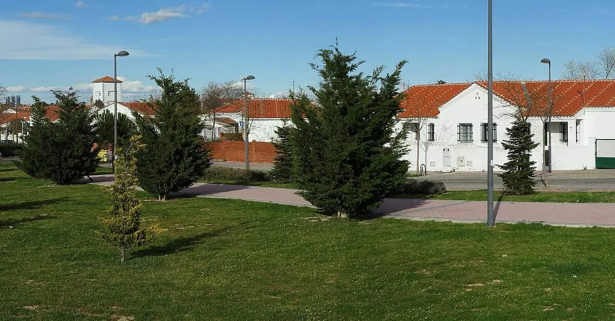 Campamento Madrid vivienda funcionarios 2026: las demoliciones terminan en junio, la aprobación clave no tiene fecha — y esto es lo que significan los números reales para ti