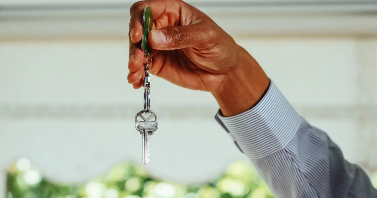Alquiler de habitaciones: el decreto del 28 de julio da 5 años al funcionario que comparte piso en Madrid